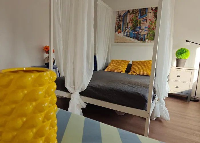 Eastern בית הארחה