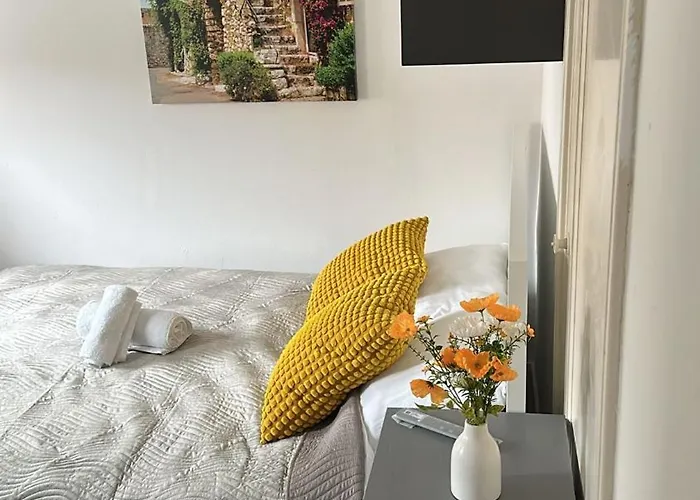 Eastern * טילבורג